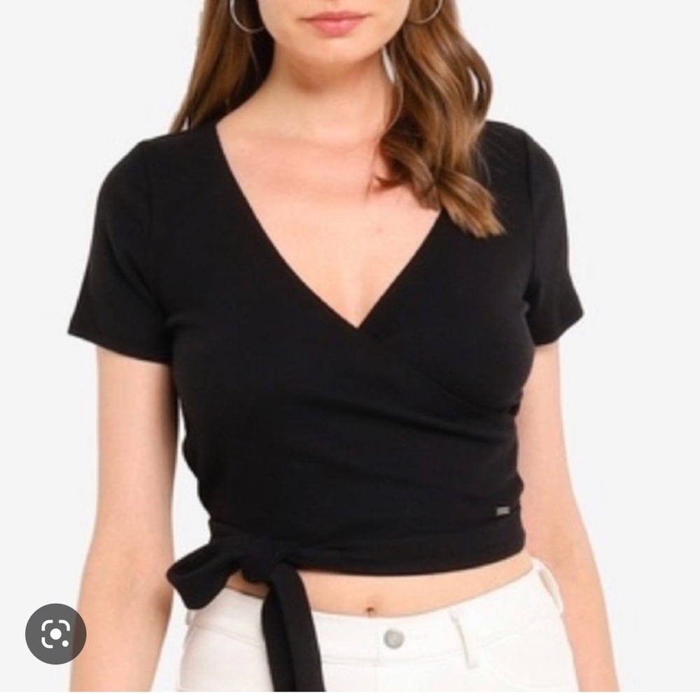 Hollister Wrap Top